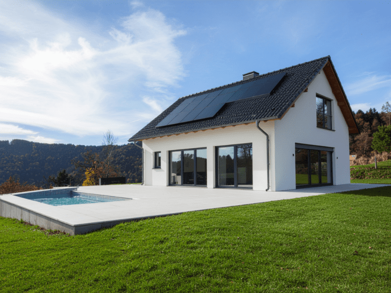 Lee más sobre el artículo ¿Merece la pena instalar placas solares en una casa pequeña?