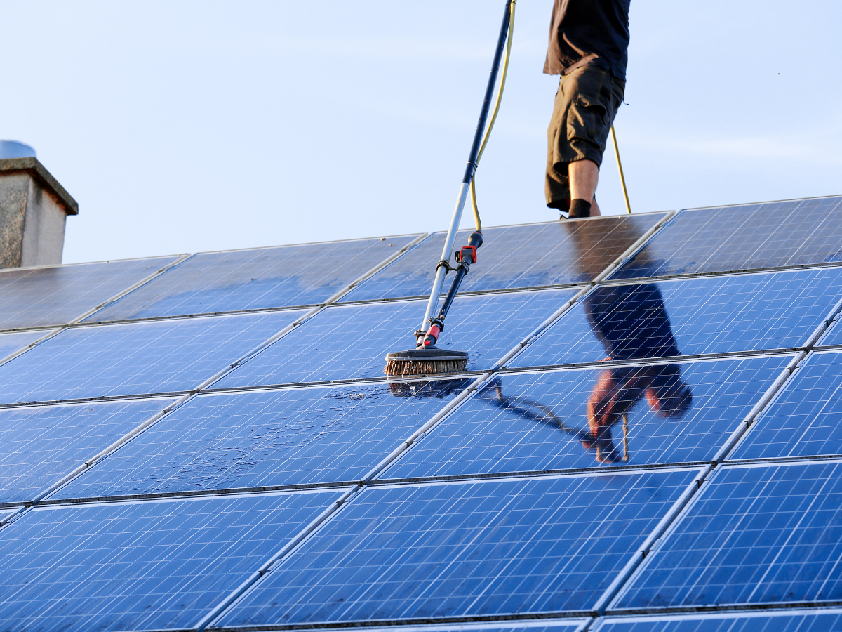 Lee más sobre el artículo ¿Qué hábitos ayudan a aprovechar mejor una instalación solar?